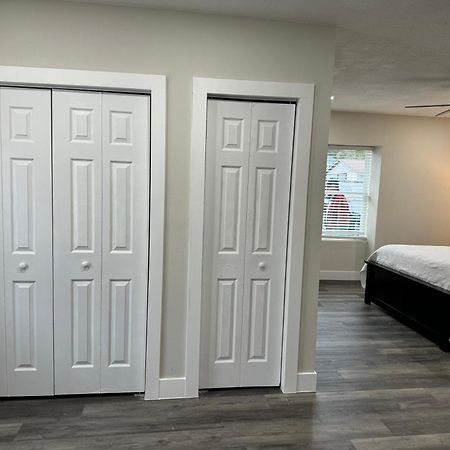 Deluxe Apartment Whit Laundry Тампа Экстерьер фото