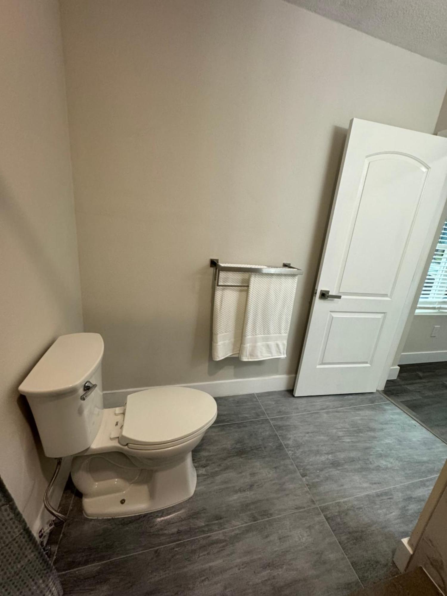 Deluxe Apartment Whit Laundry Тампа Экстерьер фото