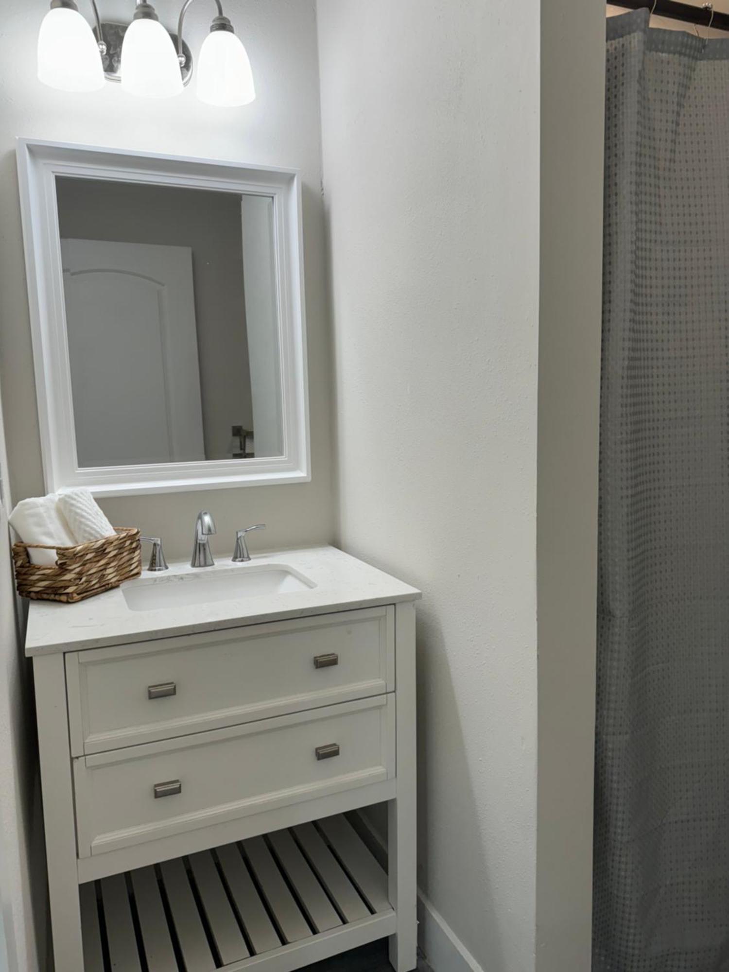 Deluxe Apartment Whit Laundry Тампа Экстерьер фото